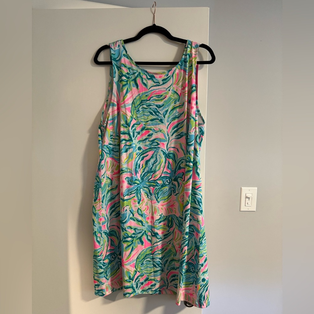 Colorful and comfortable Lily dress. Perfect for all your summer activities.